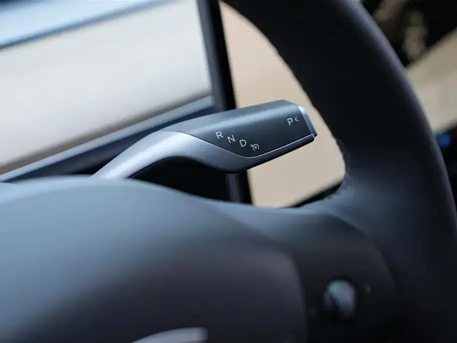 Tesla Model Y 2024 из CN, фото 2