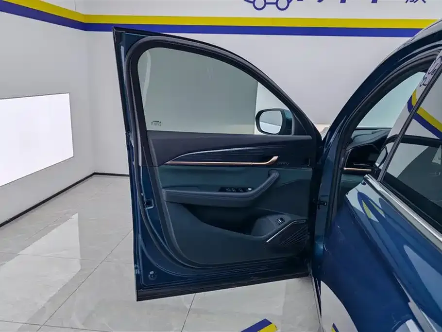 Geely Xingyue L 2023 из CN, фото 3