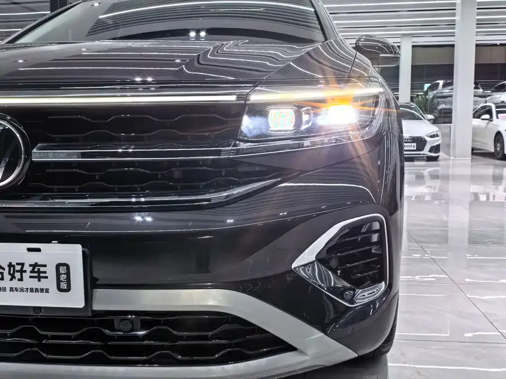 Volkswagen Talagon 2022 из CN, фото 4