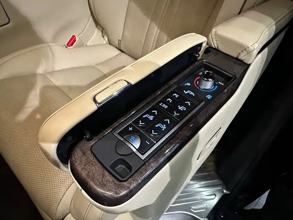 Toyota Vellfire 2021 из CN, фото 2