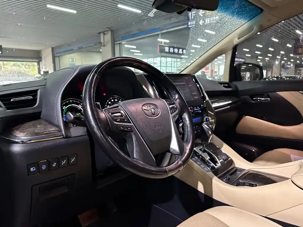 Toyota Vellfire 2021 из CN, фото 9