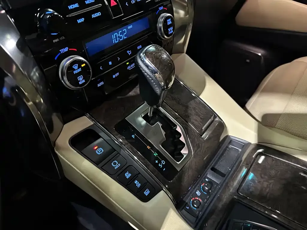 Toyota Vellfire 2021 из CN, фото 8