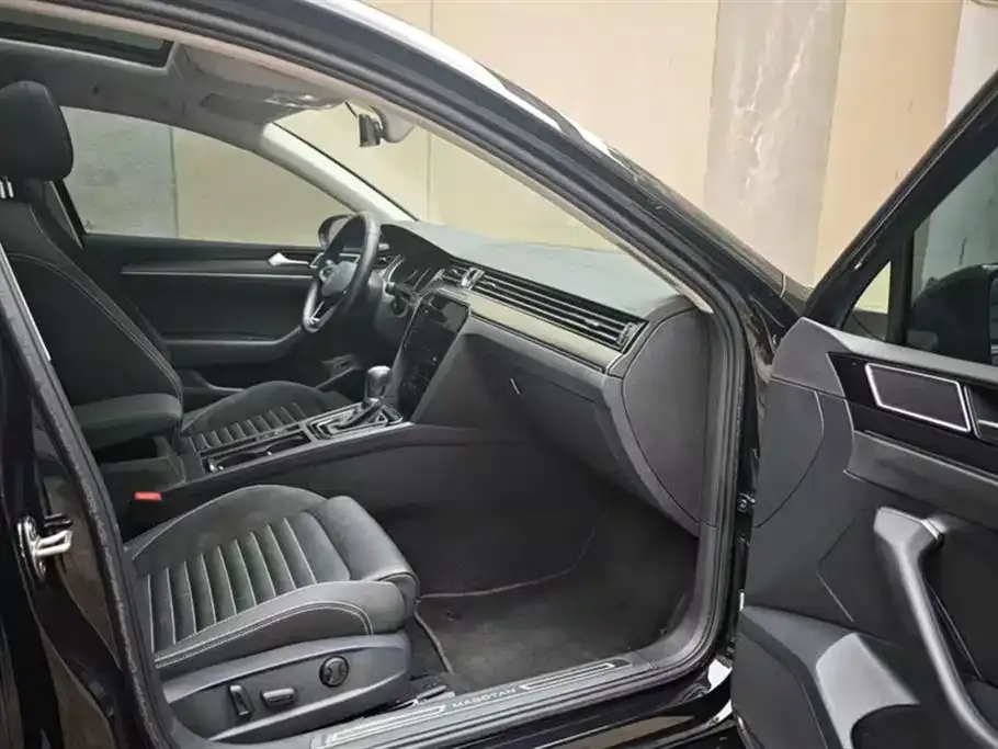 Volkswagen Magotan 2022 из CN, фото 8