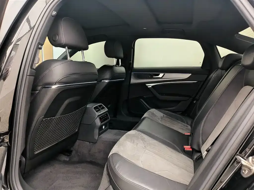 Audi A6L New Energy 2022 из CN, фото 8