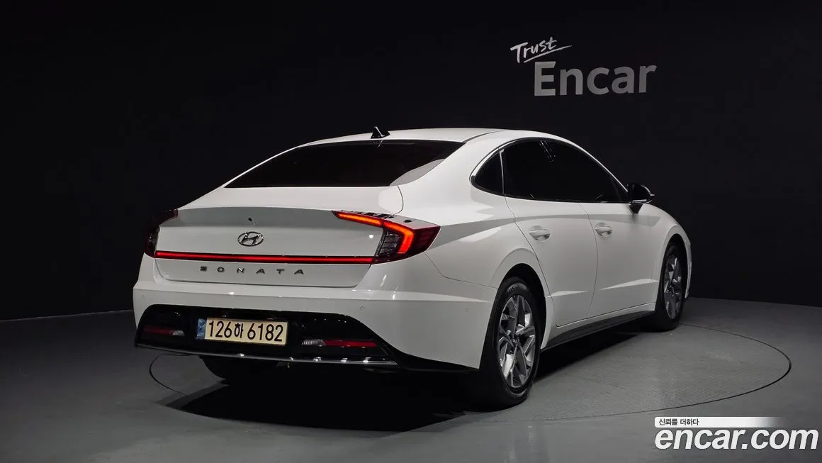 Hyundai Sonata 2022 из KR, фото 3