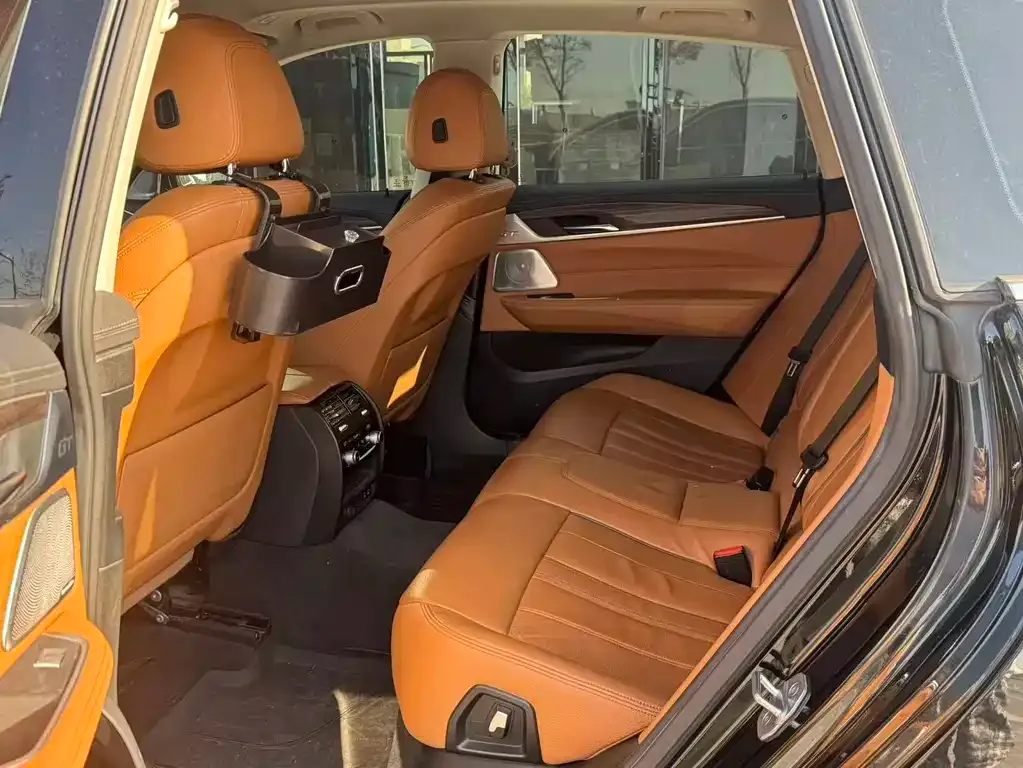 BMW 6 Series GT 2021 из CN, фото 2