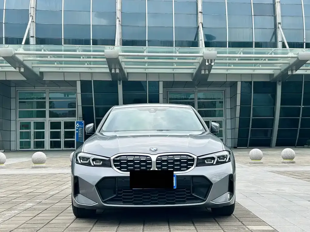 BMW 3 Series 2023 из CN, фото 4