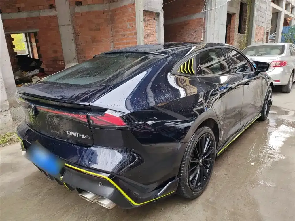 Changan UNI-V 2023 из CN, фото 7