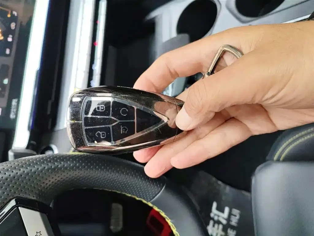 Changan UNI-V 2023 из CN, фото 9