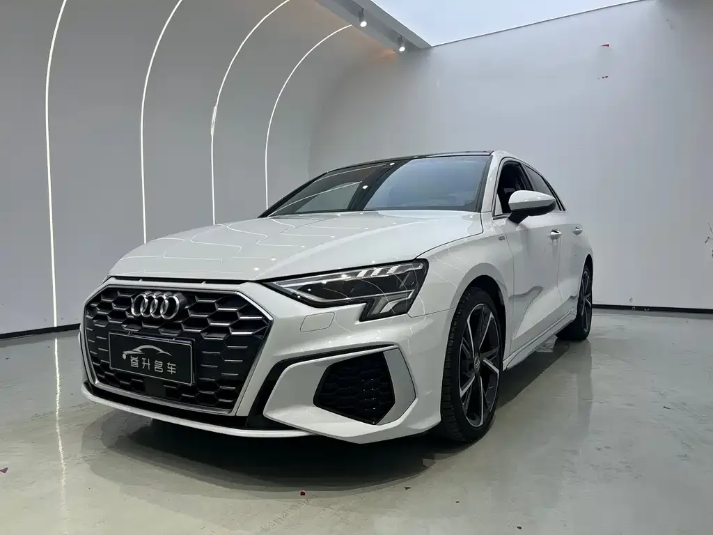 Audi A3 2021 из CN, фото 1