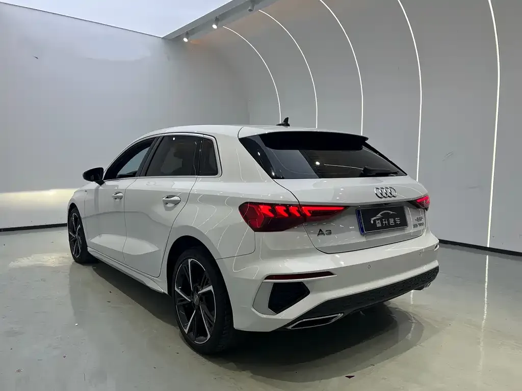 Audi A3 2021 из CN, фото 9