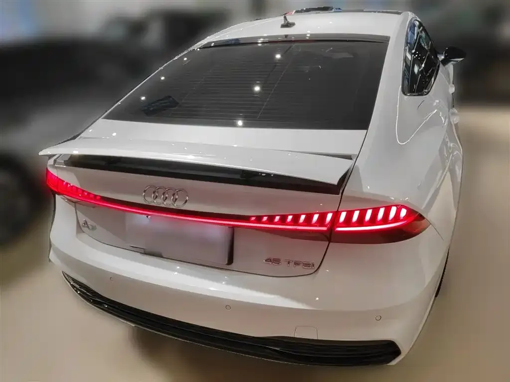 Audi A7 2024 из CN, фото 10