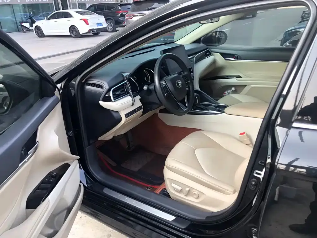 Toyota Camry 2022 из CN, фото 4