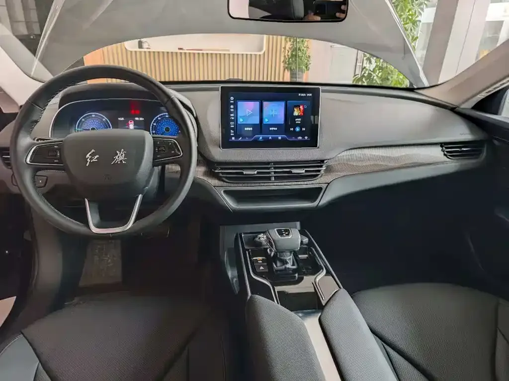 Hongqi E-QM5 2022 из CN, фото 3