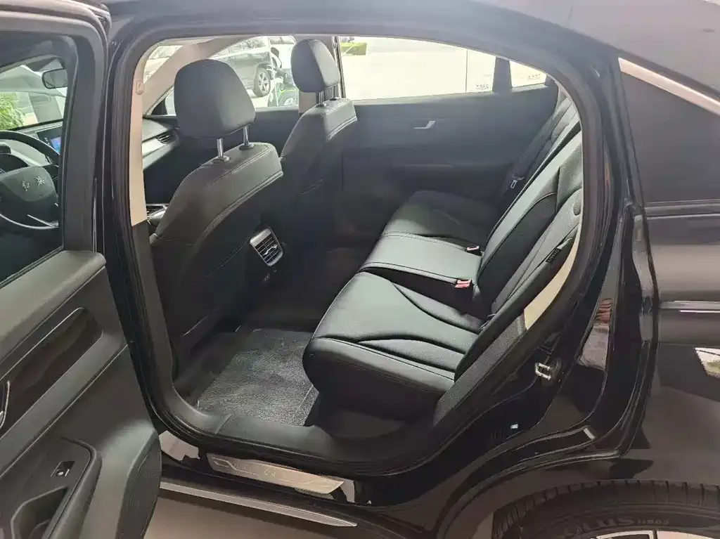 Hongqi E-QM5 2022 из CN, фото 7