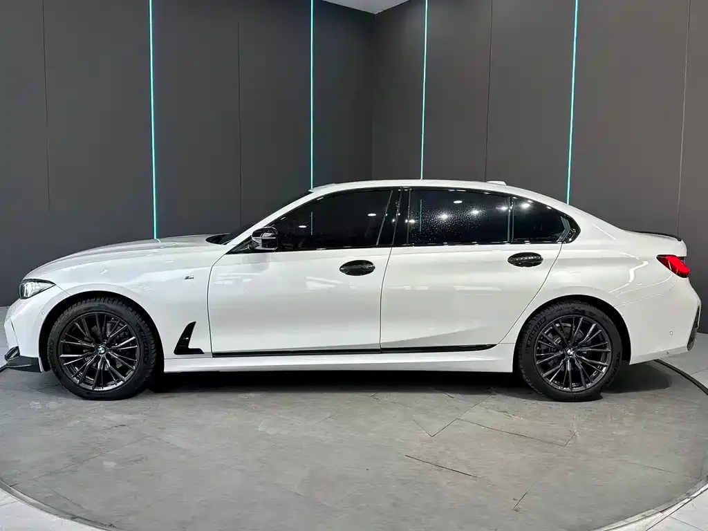 BMW 3 Series 2024 из CN, фото 5