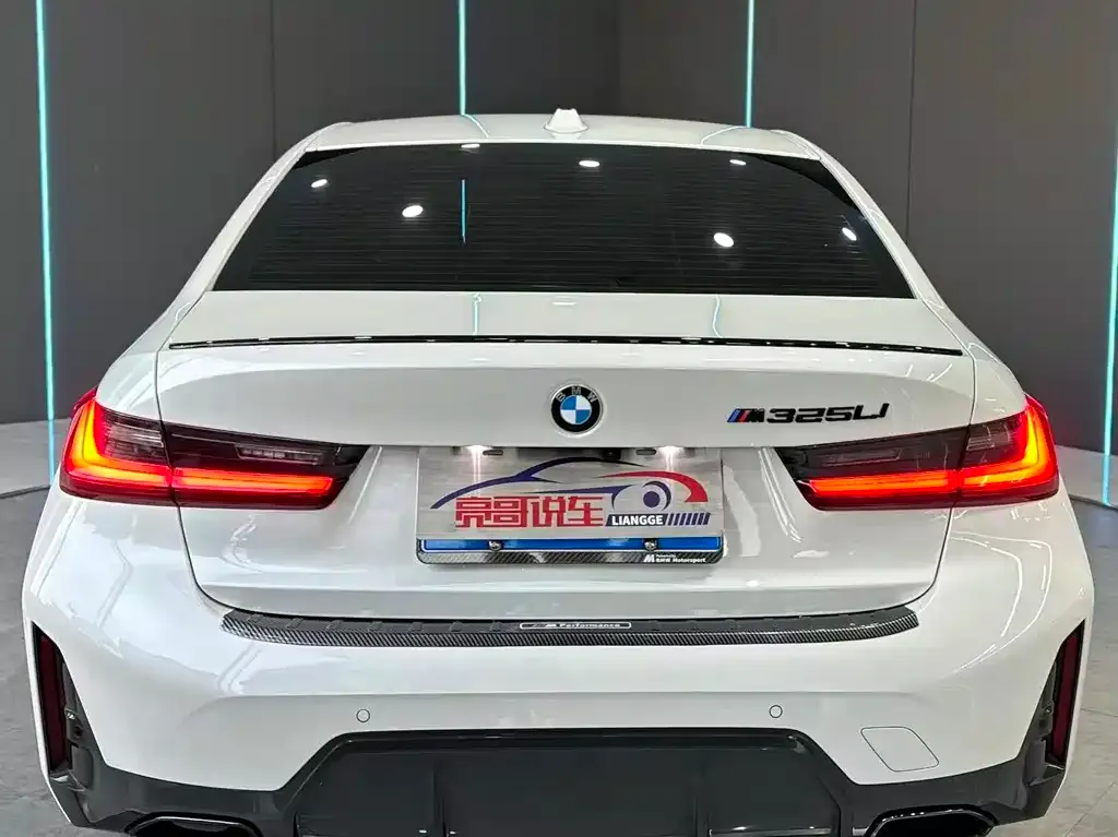 BMW 3 Series 2024 из CN, фото 3