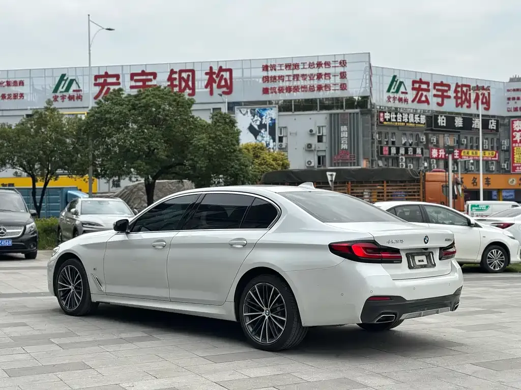 BMW 5 Series 2023 из CN, фото 5