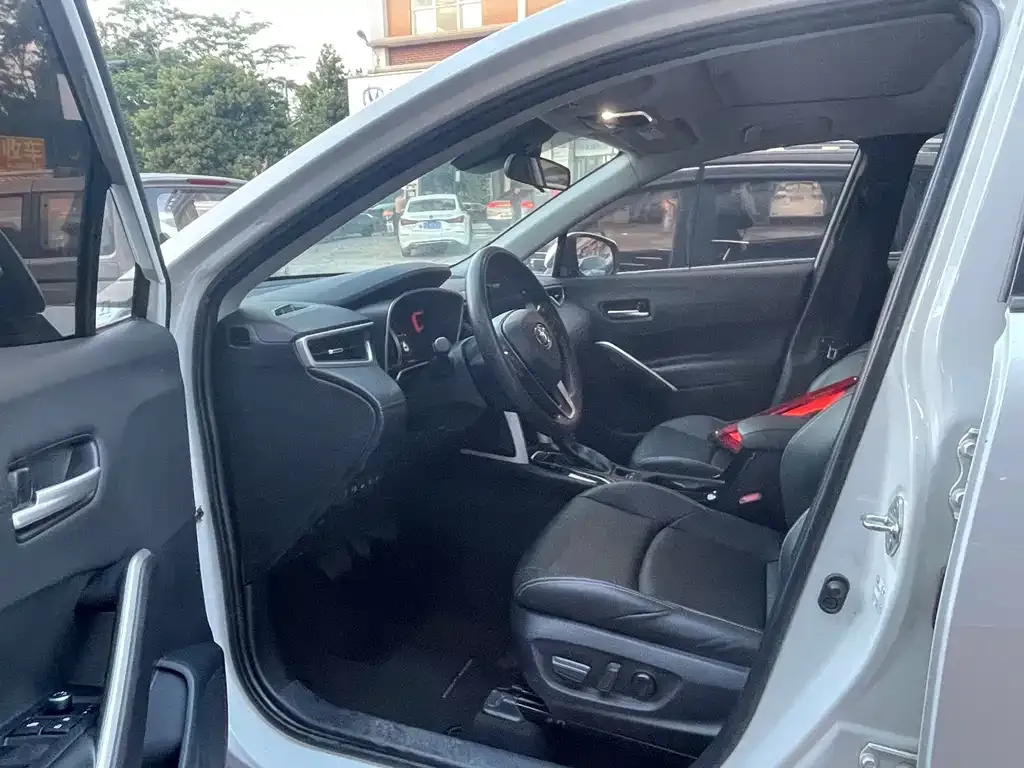 Toyota Frontlander 2022 из CN, фото 6