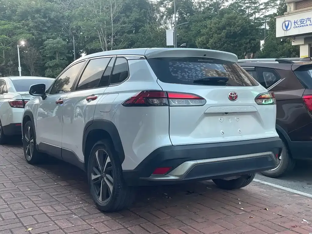 Toyota Frontlander 2022 из CN, фото 9