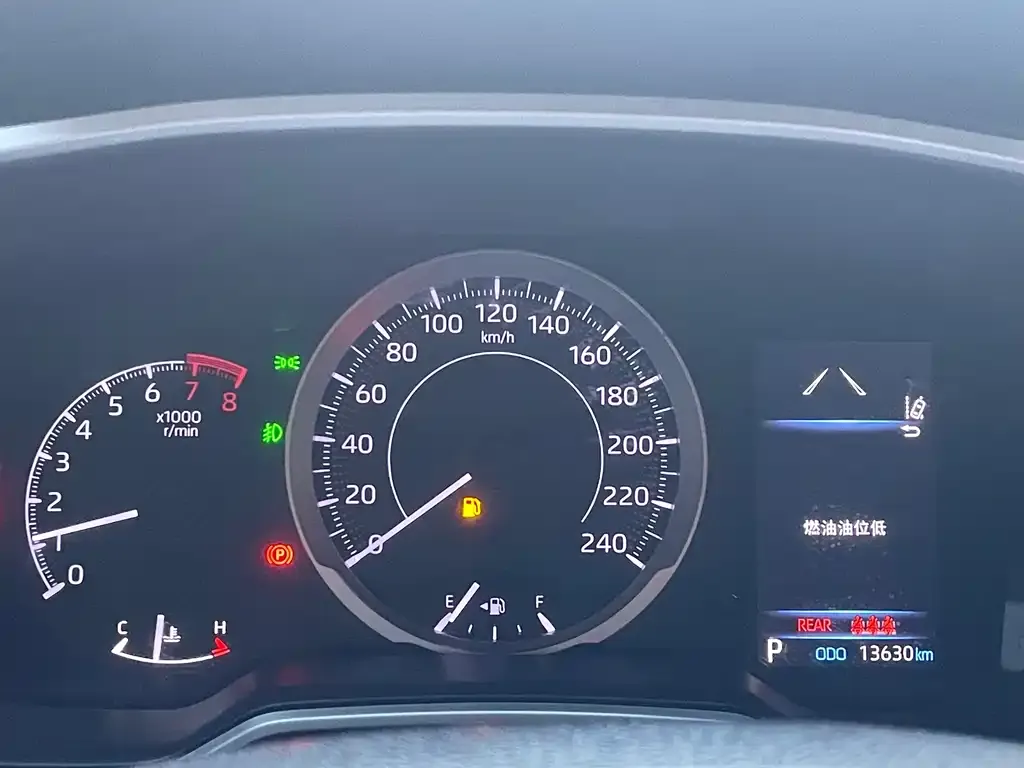Toyota Frontlander 2022 из CN, фото 4