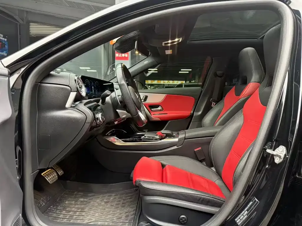 Mercedes-Benz A-Class AMG (Import) 2021 из CN, фото 4