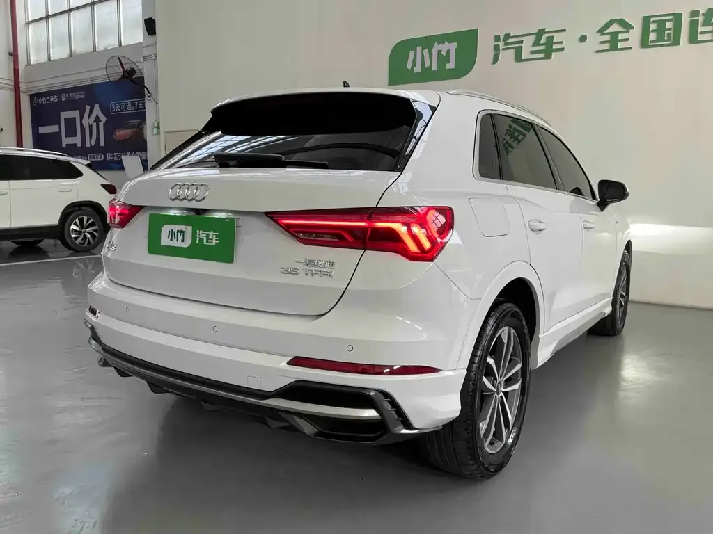 Audi Q3 2023 из CN, фото 2