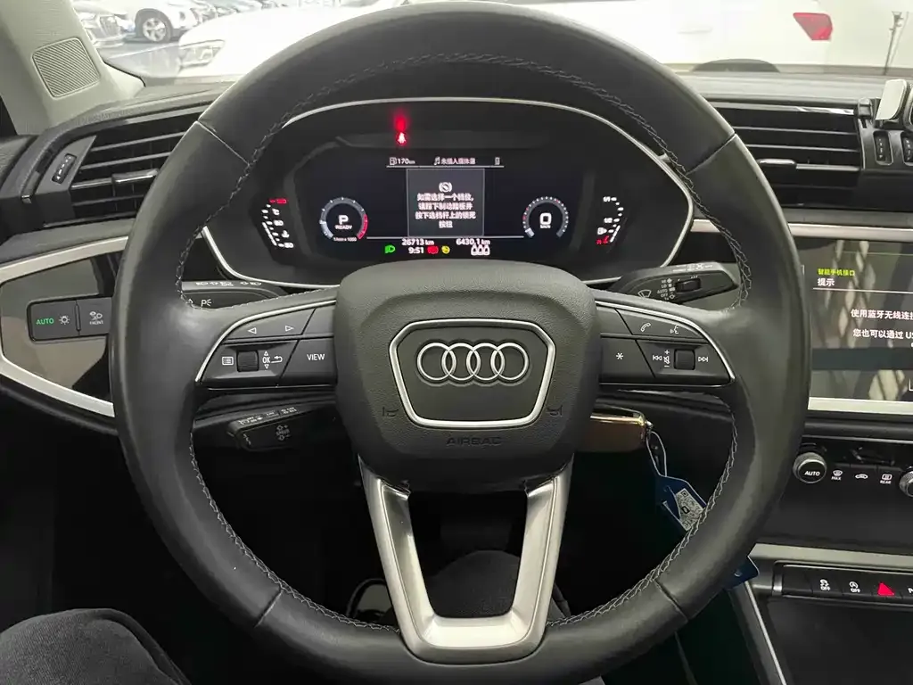 Audi Q3 2023 из CN, фото 5