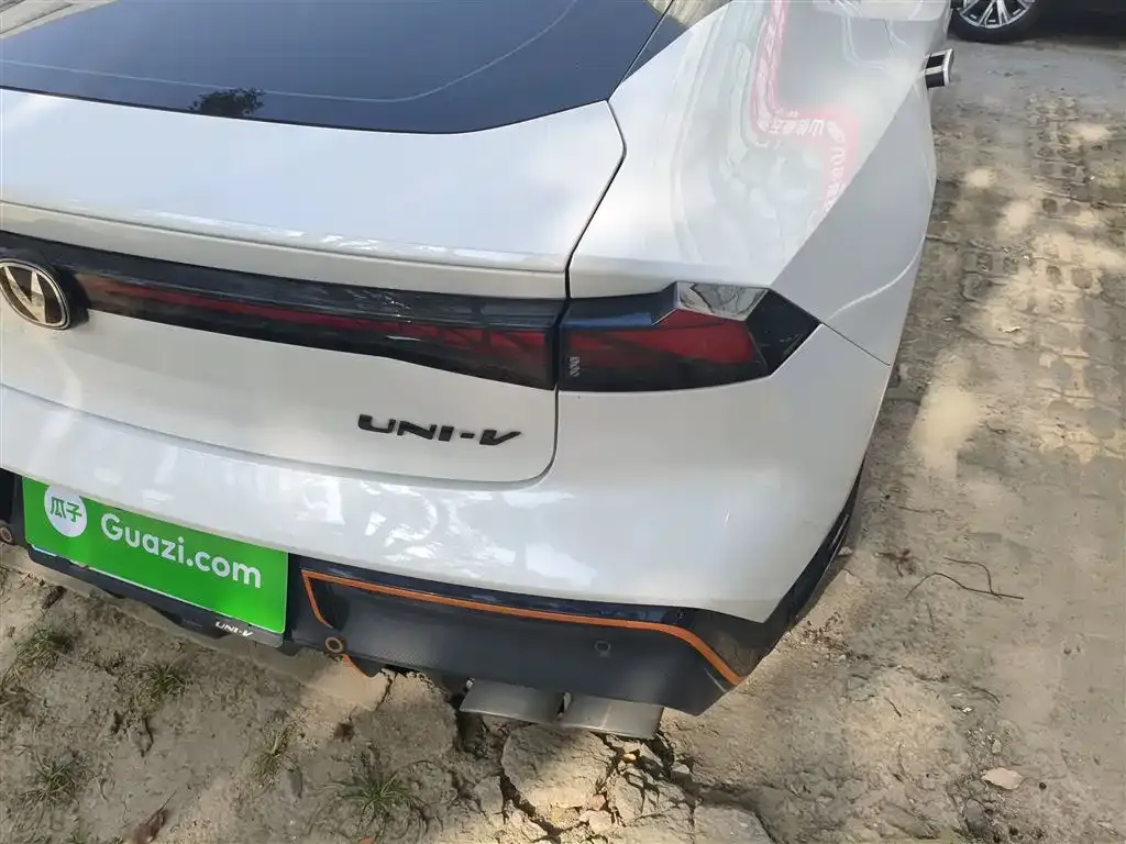 Changan UNI-V 2023 из CN, фото 8