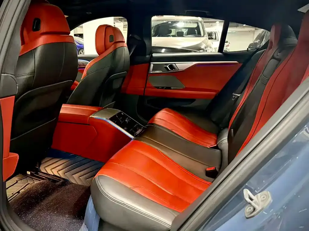 BMW 8 Series 2021 из CN, фото 2