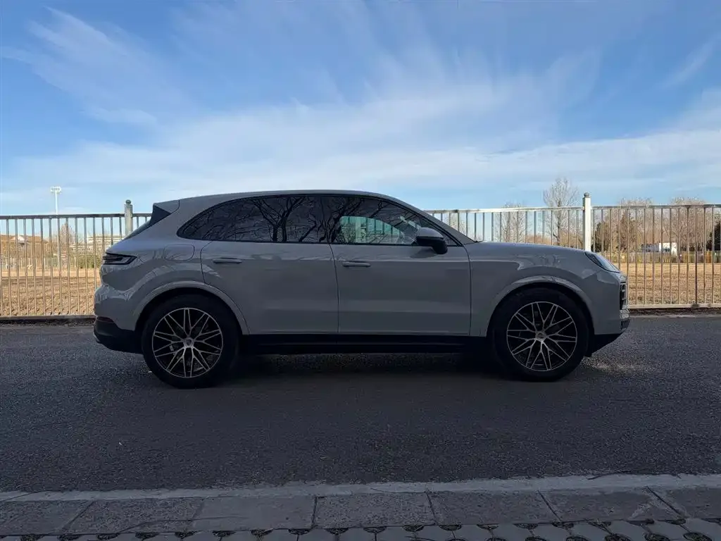 Porsche Cayenne 2024 из CN, фото 2