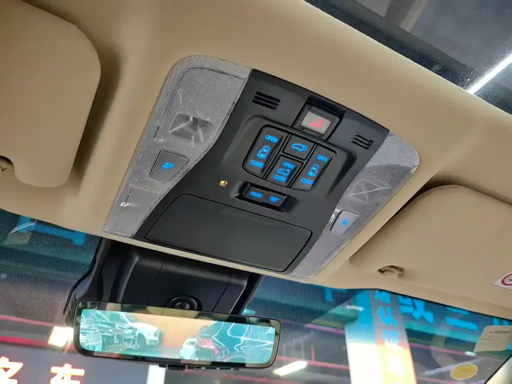 Toyota Vellfire 2021 из CN, фото 4
