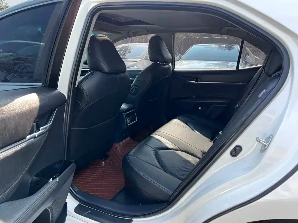 Toyota Camry 2021 из CN, фото 3