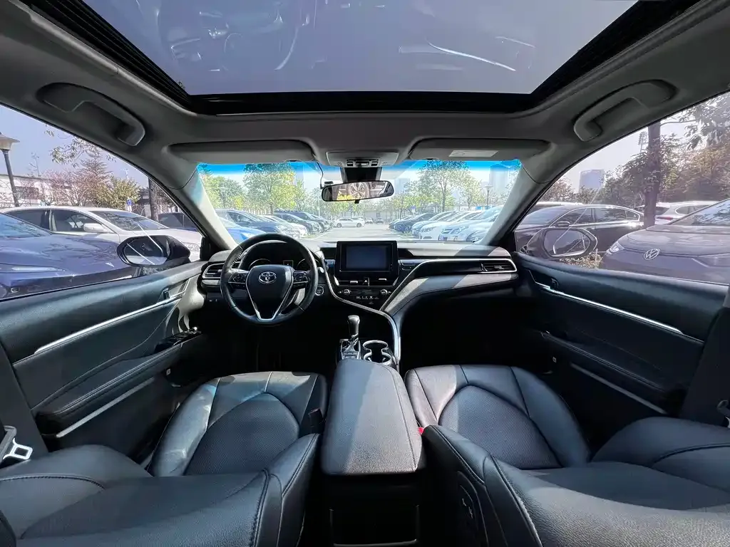 Toyota Camry 2021 из CN, фото 8