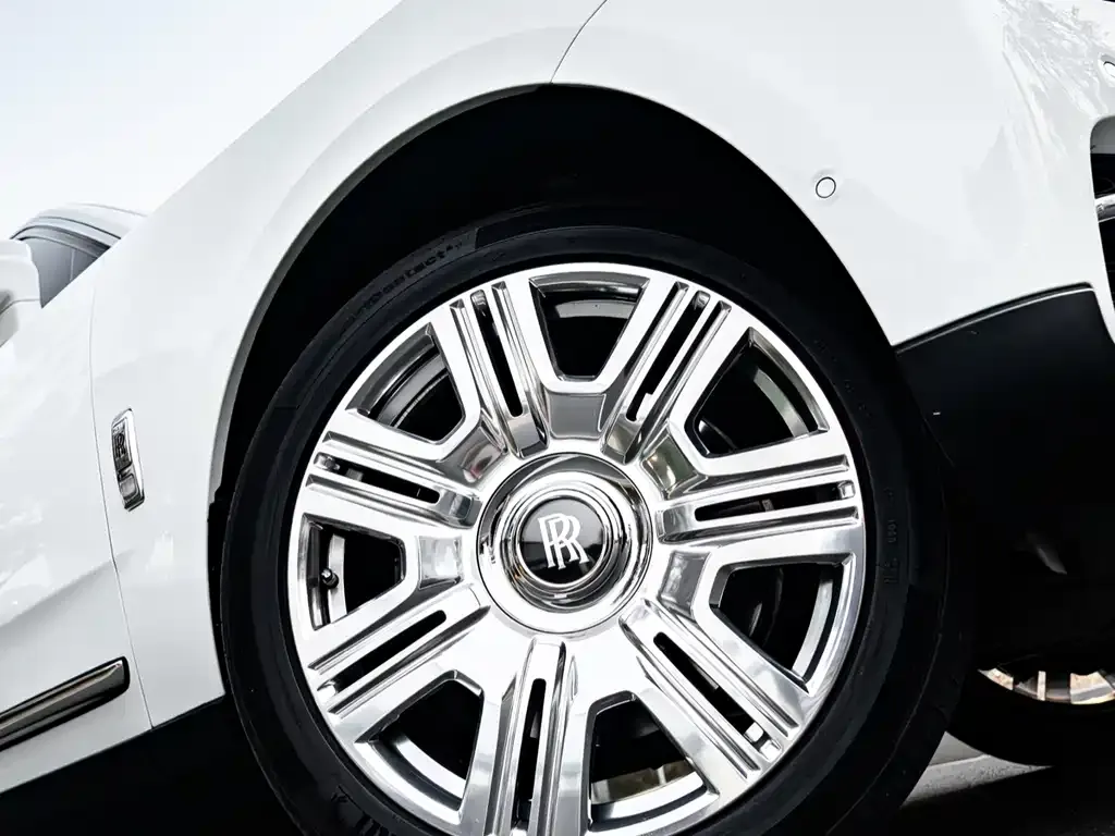 Rolls-Royce Cullinan 2021 из CN, фото 5