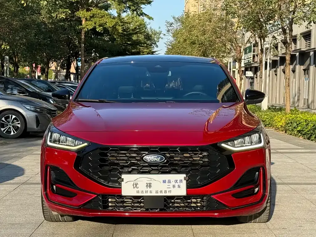 Ford Focus 2022 из CN, фото 6