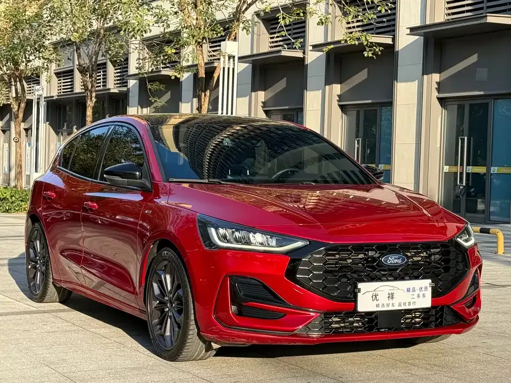 Ford Focus 2022 из CN, фото 5