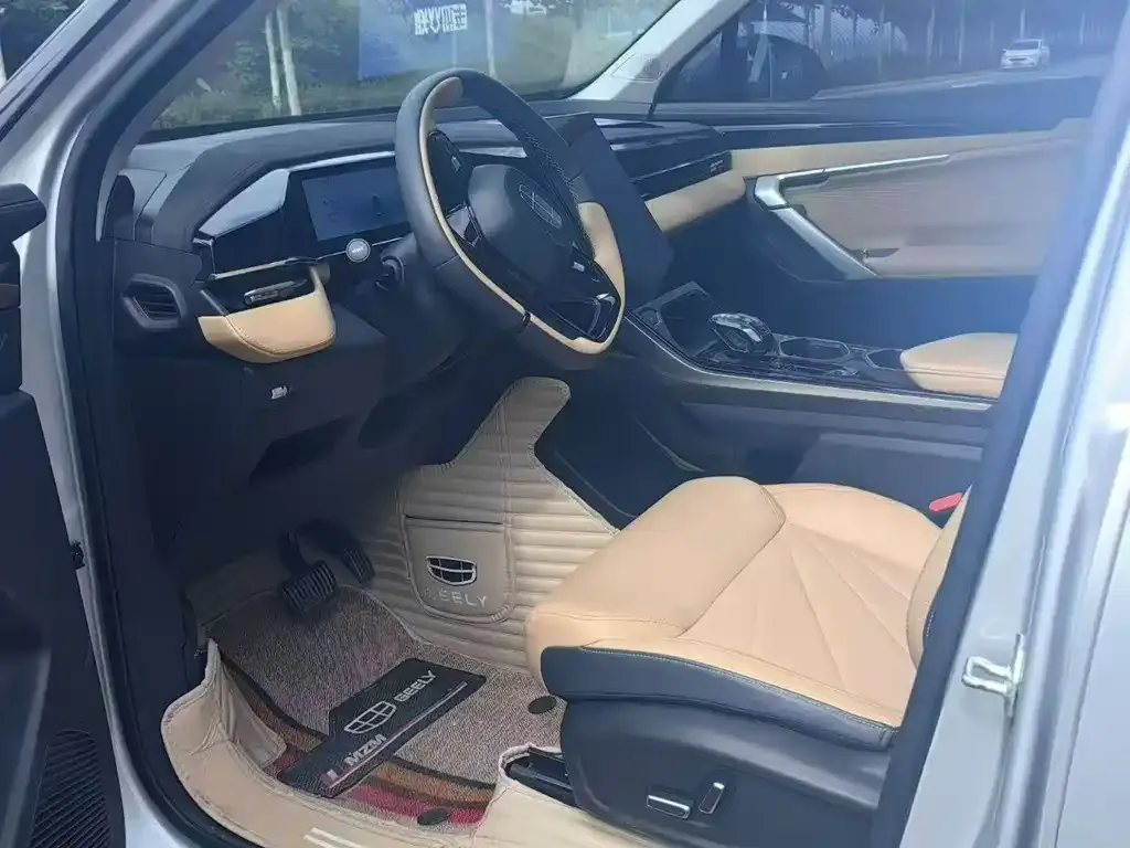 Geely Boyue L 2023 из CN, фото 5