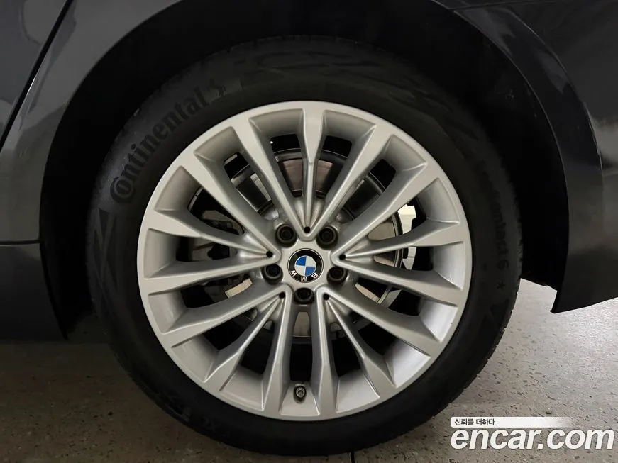 BMW 5-Series 2023 из KR, фото 7