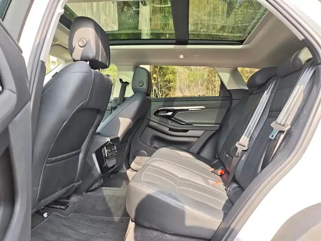 Land Rover Evoque 2023 из CN, фото 6
