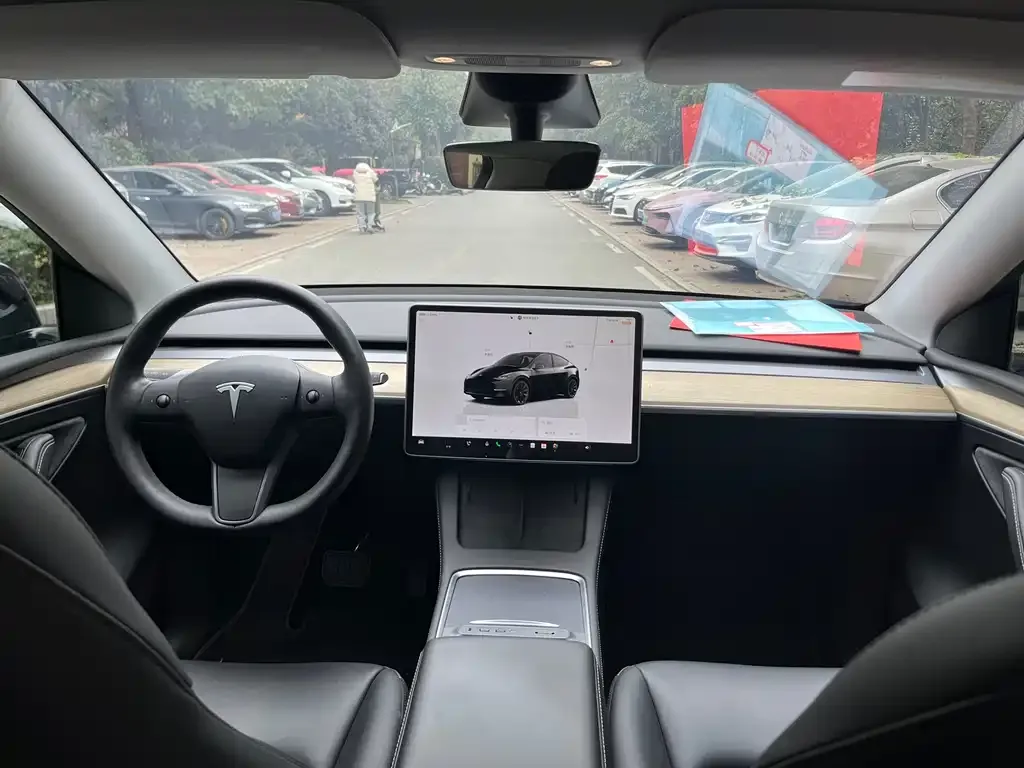 Tesla Model Y 2023 из CN, фото 10