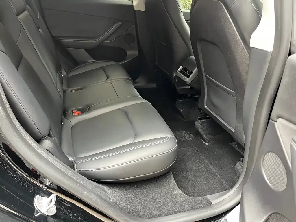 Tesla Model Y 2023 из CN, фото 6