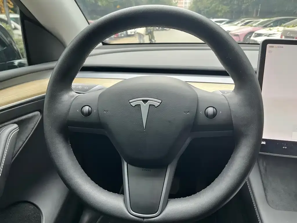 Tesla Model Y 2023 из CN, фото 9