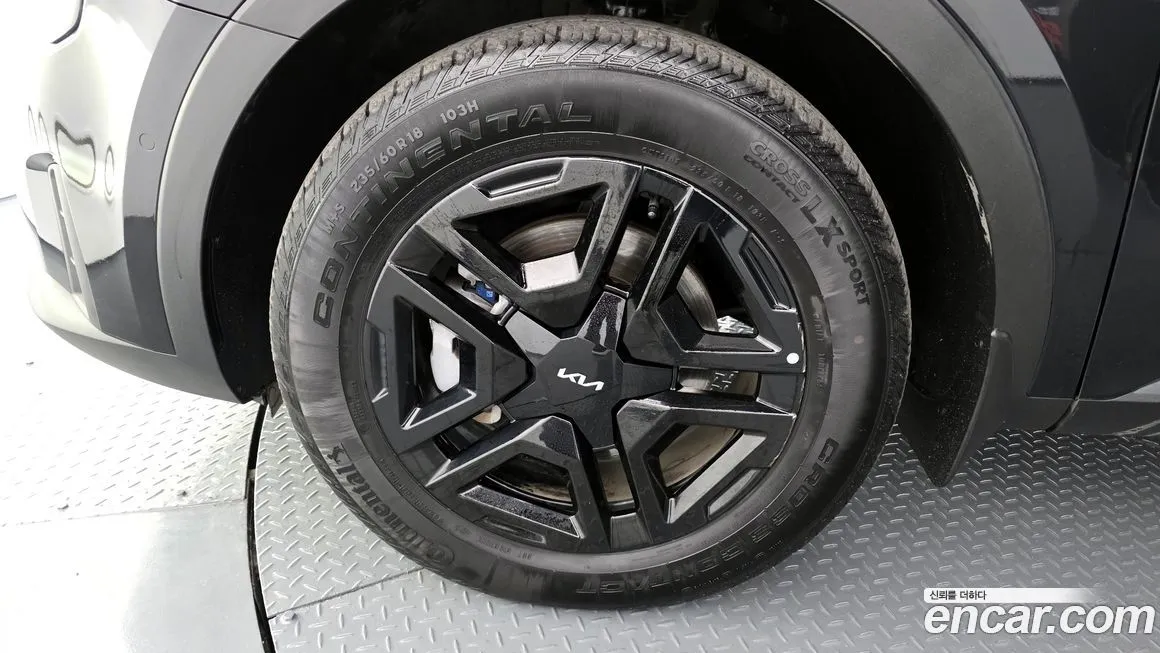 Kia Sorento — фото 8