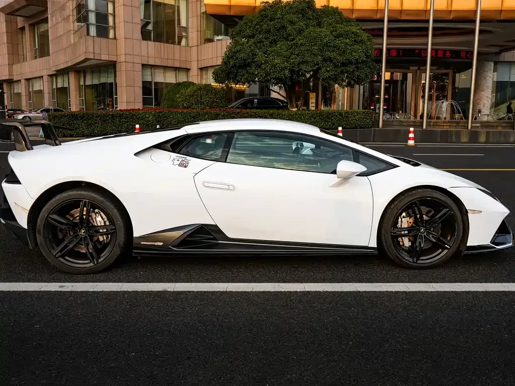 Lamborghini Huracan 2021 из CN, фото 4