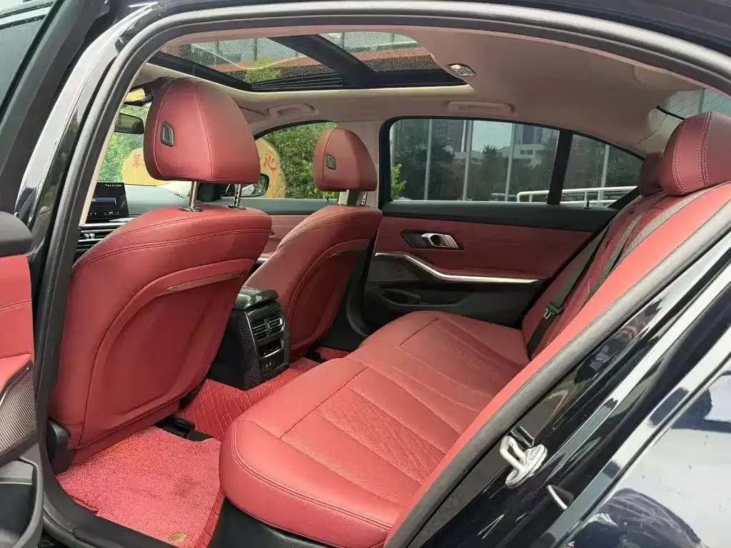 BMW i3 2024 из CN, фото 2