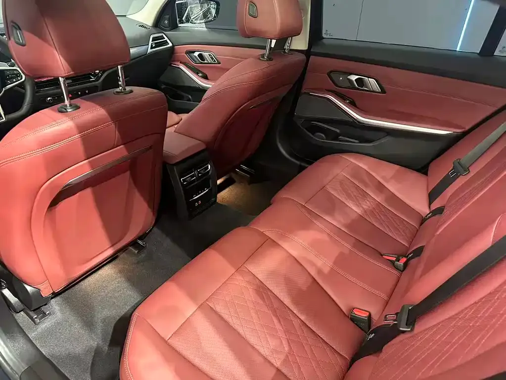 BMW 3 Series 2025 из CN, фото 5