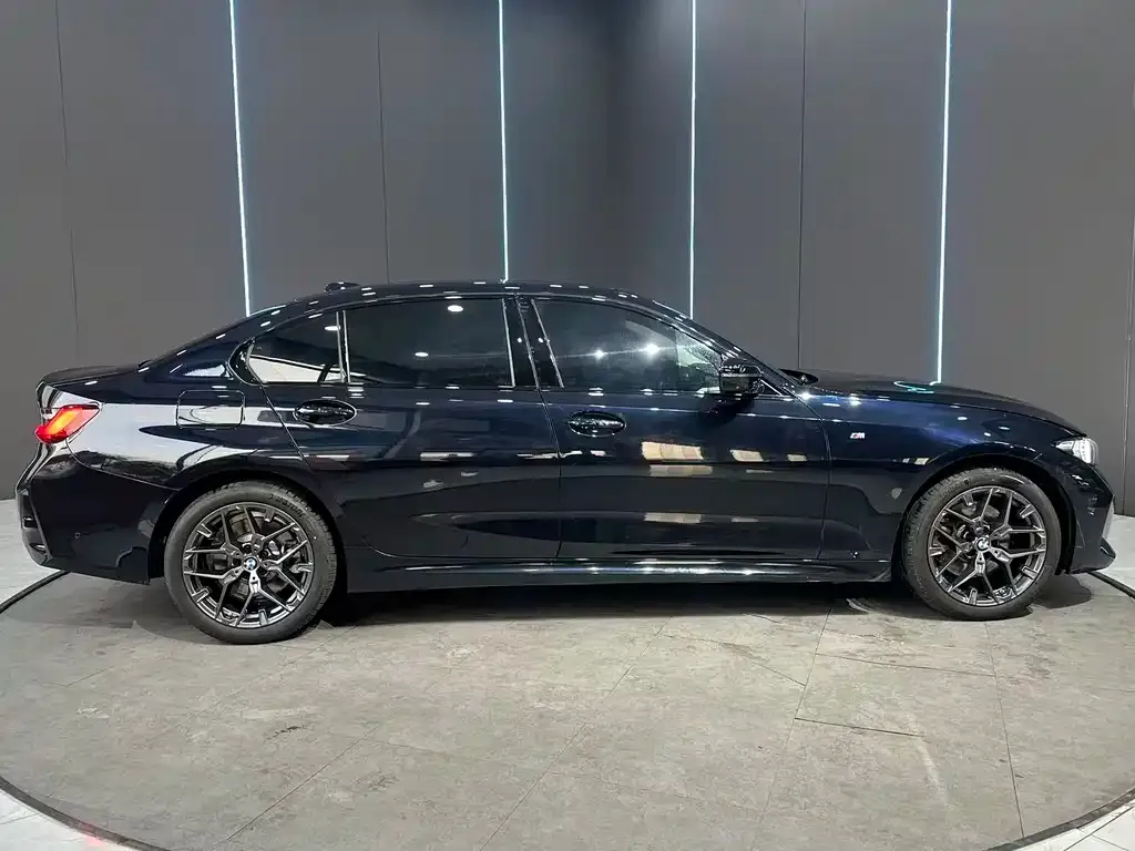 BMW 3 Series 2025 из CN, фото 2