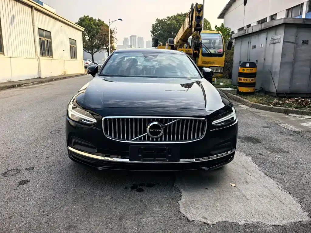 Volvo S90 2025 из CN, фото 7