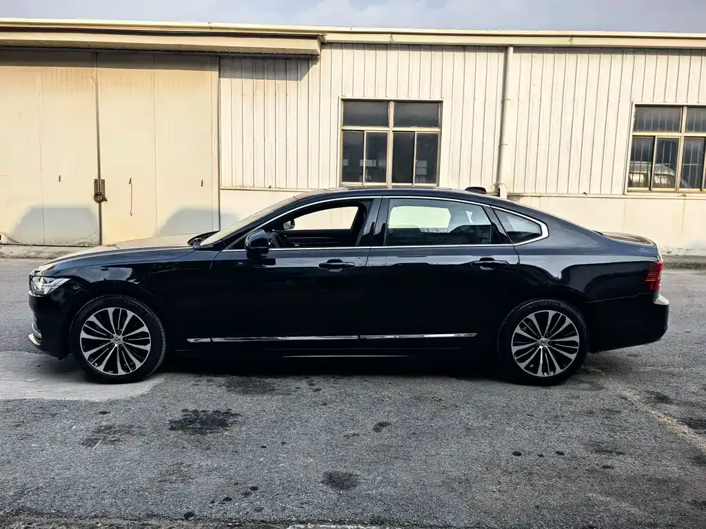 Volvo S90 2025 из CN, фото 8